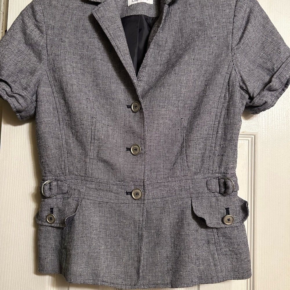 Gray Short-Sleeve Tailored Blazer